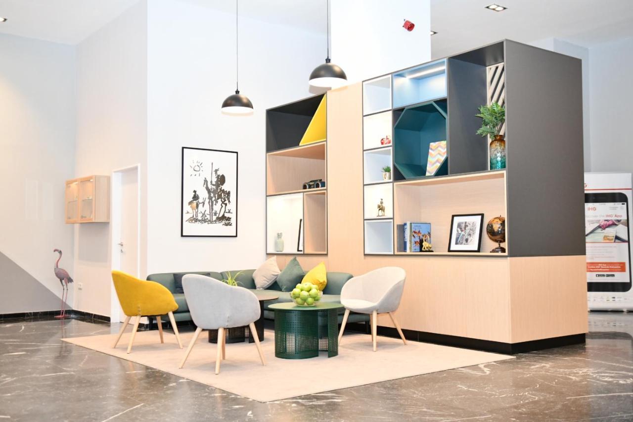 - Tablas, An Ihg Hotel